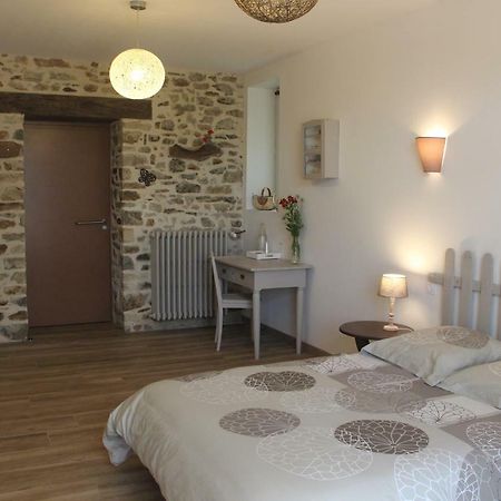 Chambres Aux Bonnes Herbes Bais  Esterno foto
