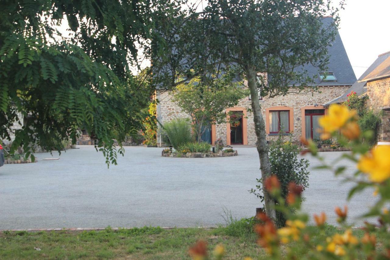 Chambres Aux Bonnes Herbes Bais  Esterno foto