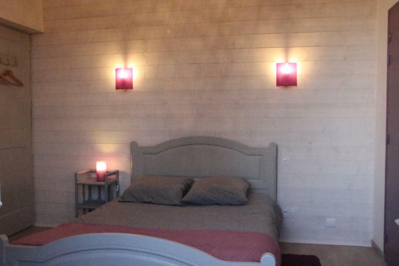 Chambres Aux Bonnes Herbes Bais  Esterno foto