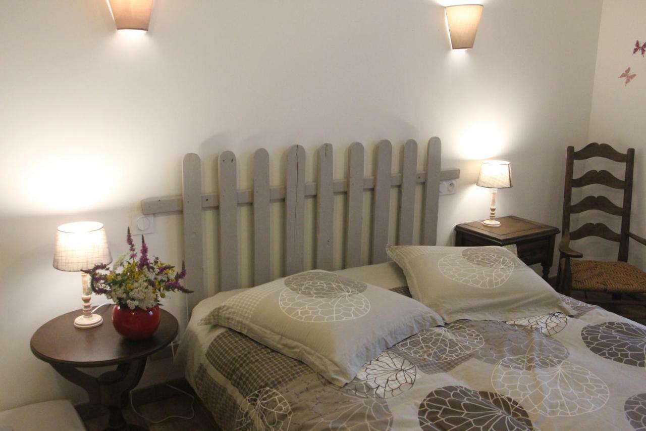 Chambres Aux Bonnes Herbes Bais  Esterno foto